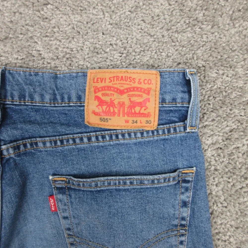 Levis Jeans Mens 34x30 Blue 505 Regular Straight Faded Work Zip Fly‎ Denim Pants